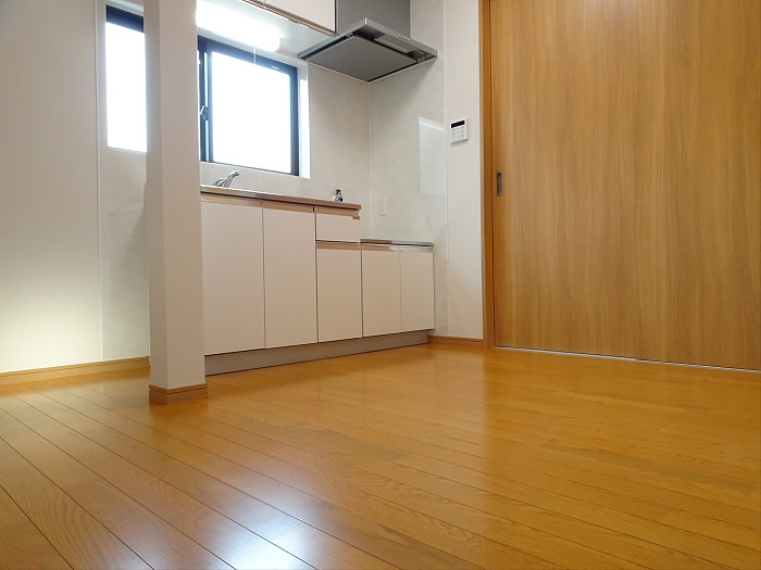 東田荘の居間・リビング