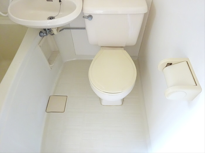 西垣アパートのトイレ