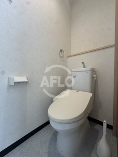 【トイレ】 | 西成区北津守1丁目貸家 | 西成区北津守1丁目貸家　温水洗浄便座