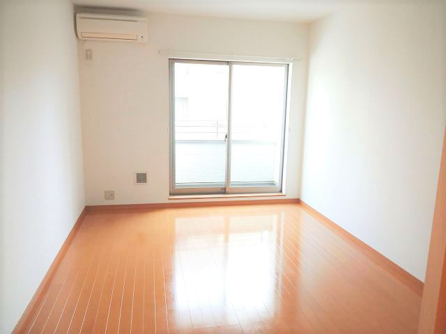 小金井ハルハウス１号棟の居間・リビング