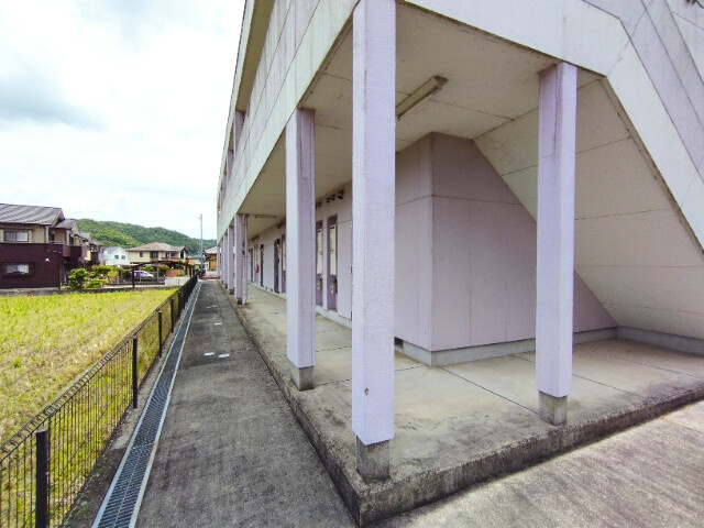 プリベール一里山の外観