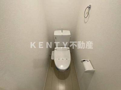 【トイレ】 | ポンデロッサ駒岡 | ゆったりとした空間のトイレです