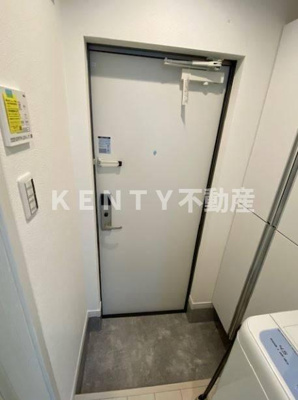 【玄関】 | ポンデロッサ駒岡 | 毎日通る玄関はこちらです