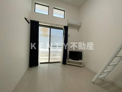 【居間・リビング】 | ポンデロッサ駒岡 | 使いやすいリビングです