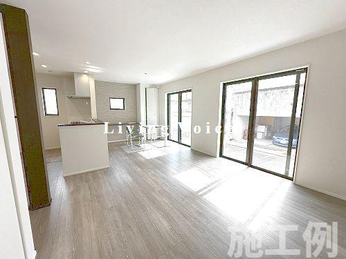 【居間・リビング】 | 【仲介手数料０円】相模原市南区御園3丁目　新築一戸建て | 相模原市南区御園3丁目　新築一戸建て