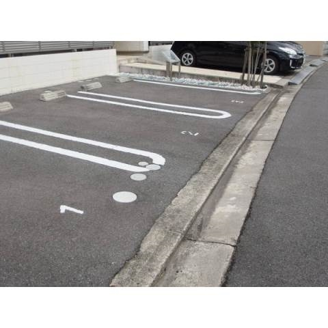 カランドリエの駐車場