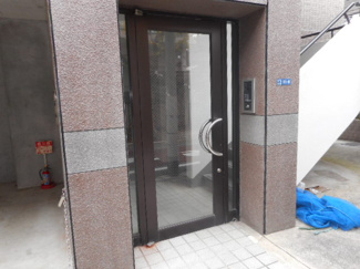 【エントランス】