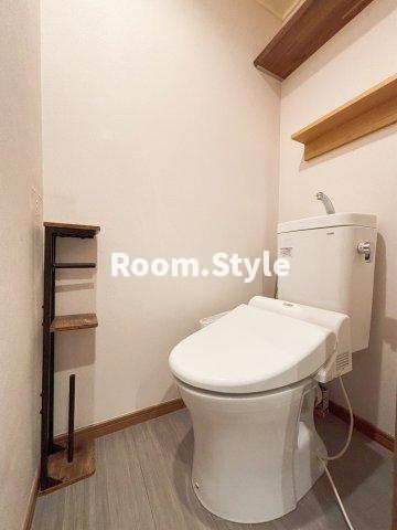 テラスハウスヴィップ長者丸のトイレ|空室のためご都合に合わせてご内覧できます
お問合せはお電話でもお受付しております。
03-6450-5211