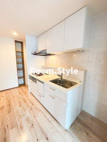 テラスハウスヴィップ長者丸のキッチン|空室のためご都合に合わせてご内覧できます
お問合せはお電話でもお受付しております。
03-6450-5211