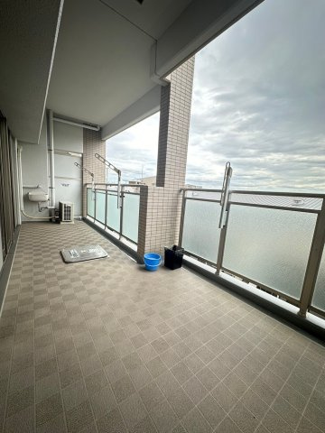 ルネシーズンズ千里の丘1番館のバルコニー