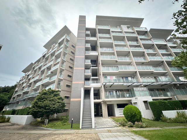 ルネシーズンズ千里の丘1番館の周辺