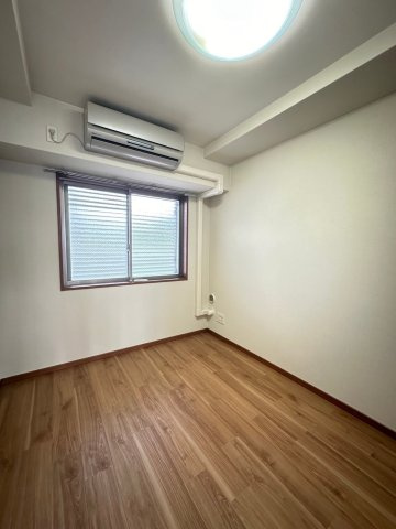 ルネシーズンズ千里の丘1番館の洋室