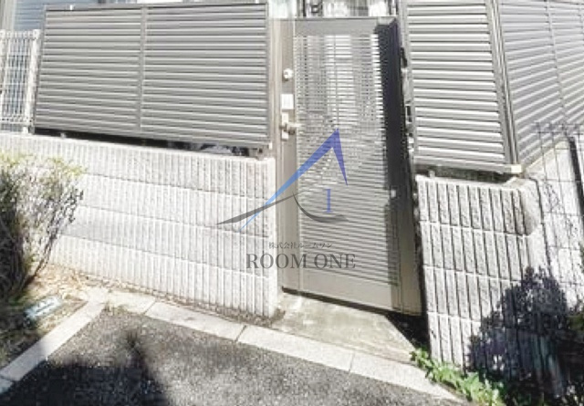 ソリッド堀切菖蒲園弐番館のエントランス|エントランスです。