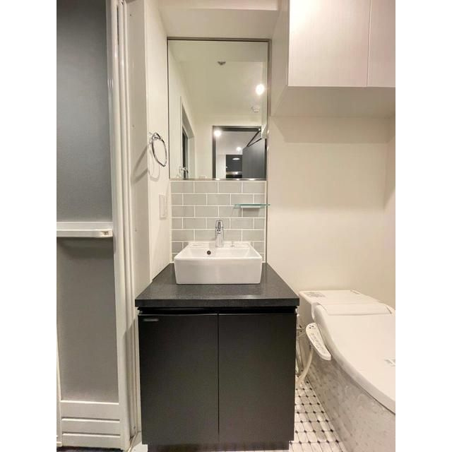 プレジール神宮前の洗面所