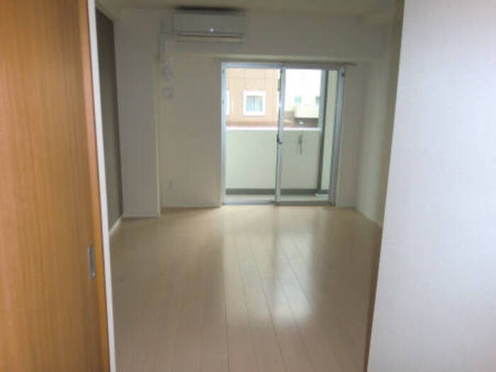 フロンティア・コンフォート研究学園の居間・リビング|リビング