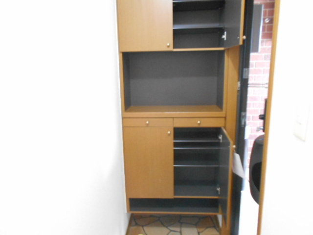 ファミーユつくば ＡＢＣの玄関