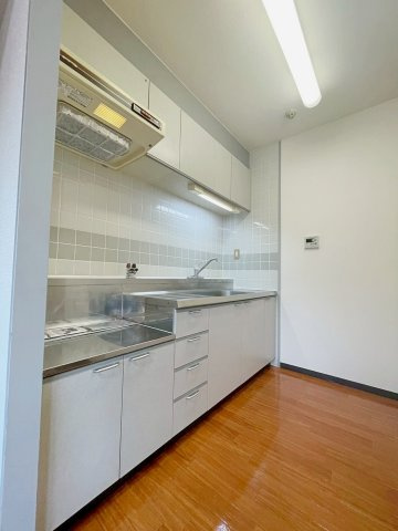 ラルジュ宝塚のキッチン|お料理しやすいキッチンです