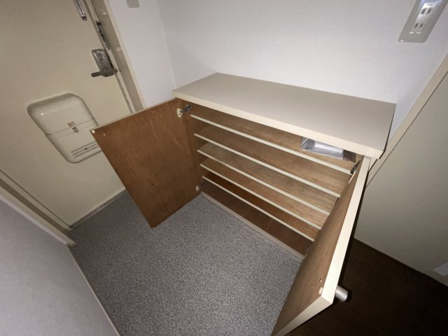 AKIMOTO MANSHIONの収納|シューズボックス