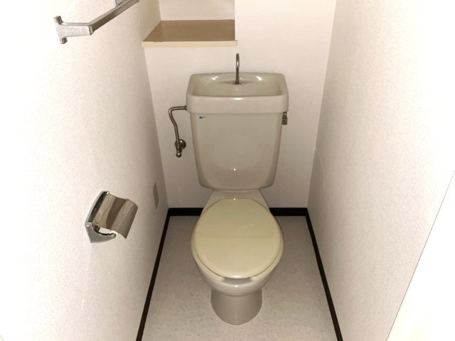 AKIMOTO MANSHIONのトイレ