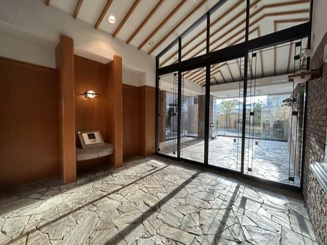 コスモ武蔵浦和サウスビューコートのロビー