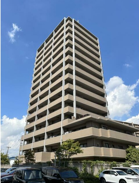 コスモ武蔵浦和サウスビューコートの外観