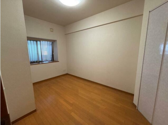 コスモ武蔵浦和サウスビューコートの洋室