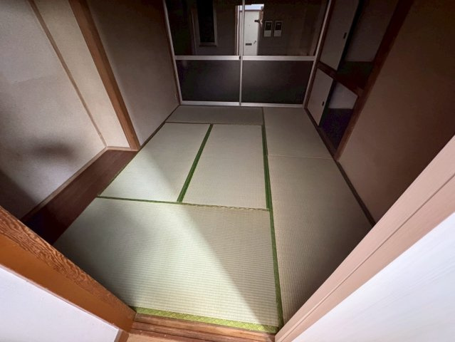 メゾン岡の和室