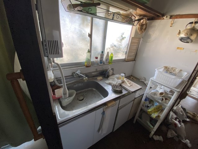 茂原市鷲巣平屋中古住宅のキッチン