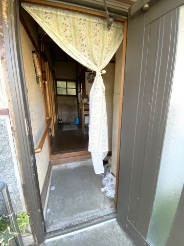 茂原市鷲巣平屋中古住宅の玄関