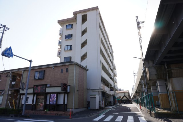 ライフピア金明の外観