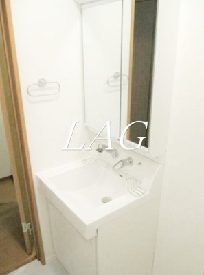 【洗面所】 | エスパシオ梅屋敷 | 独立洗面台です。