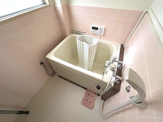 戸石マンションの浴室