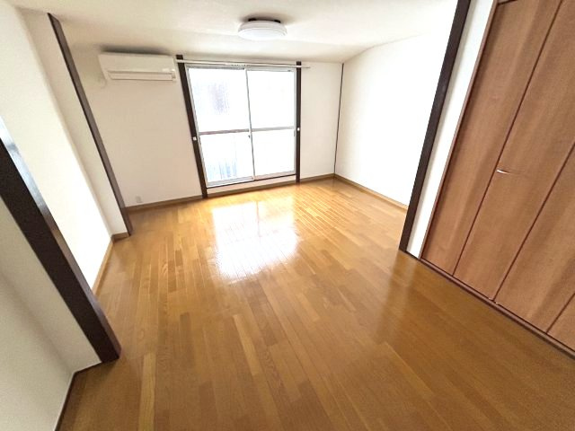 戸石マンションの寝室