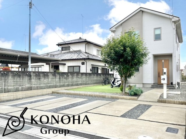 【中古戸建】邑楽郡大泉町大字寄木戸の外観|■外観｜土日のご見学はもちろん、平日・夜間のご案内も大歓迎です♪「今から見たい」や「仕事終わりに見たい」にもご対応できますのでお気軽にお問い合わせください♪