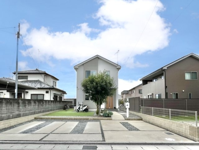 【中古戸建】邑楽郡大泉町大字寄木戸の外観|外観｜お家探しは木ノ葉プランニングにお任せください♪ご希望のお家を一緒にお探し致します♪
