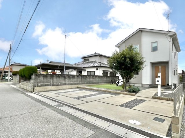 【中古戸建】邑楽郡大泉町大字寄木戸の外観|■外観｜閑静な住宅街で始める新しい暮らし♪開放的な毎日をあなたへ(^^♪