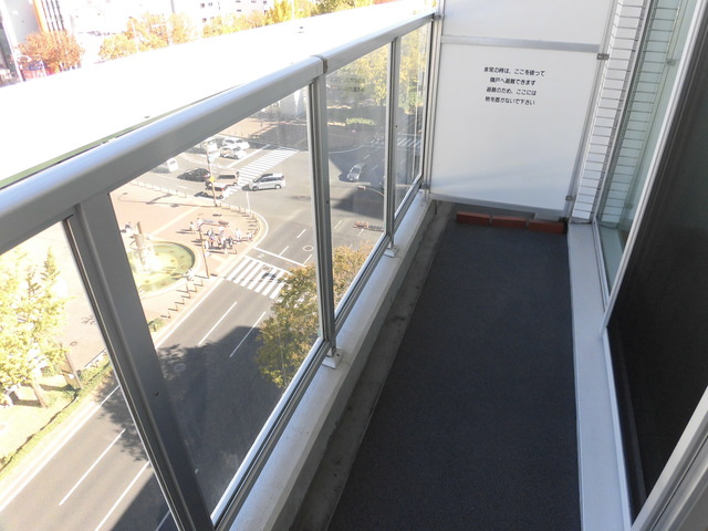 ミュプレ矢場町のバルコニー