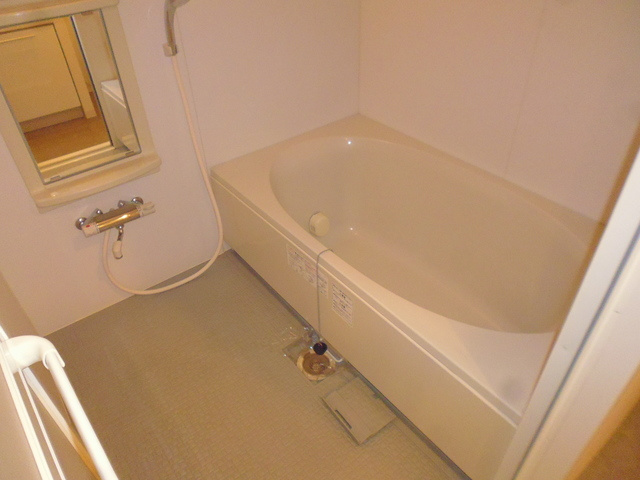 ミュプレ矢場町の浴室