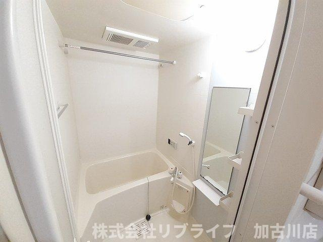 ラーゴの浴室