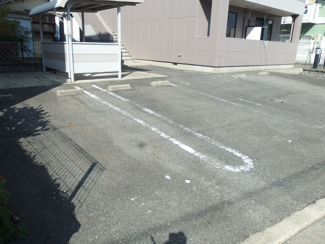 サンハイム河口の駐車場