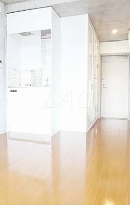 【居間・リビング】 | ハーモニー西亀有 | 洋室のお部屋です。