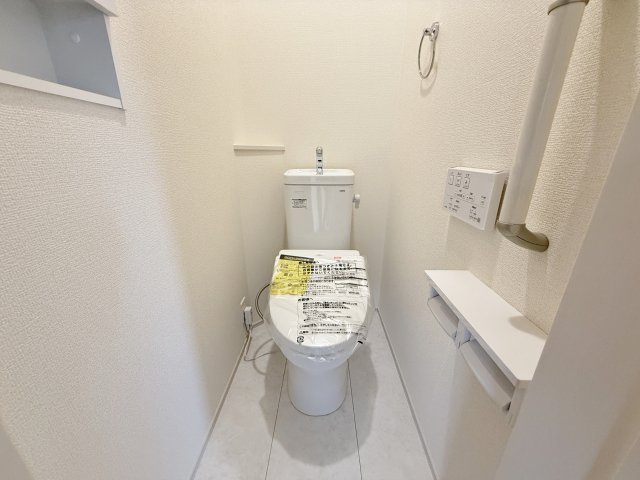 練馬区大泉学園町6丁目 限定1棟のトイレ|トイレは2ヶ所設置