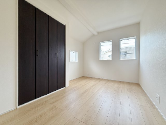 練馬区大泉学園町6丁目 限定1棟の洋室|2階5.5帖　洋室