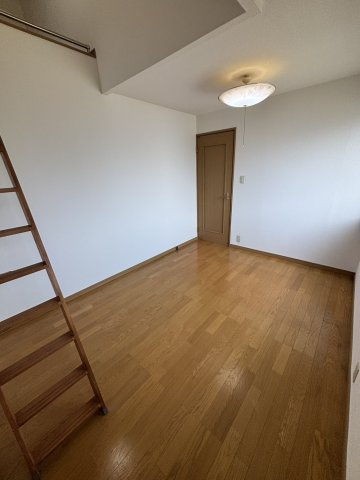 久喜市葛梅　中古戸建の洋室