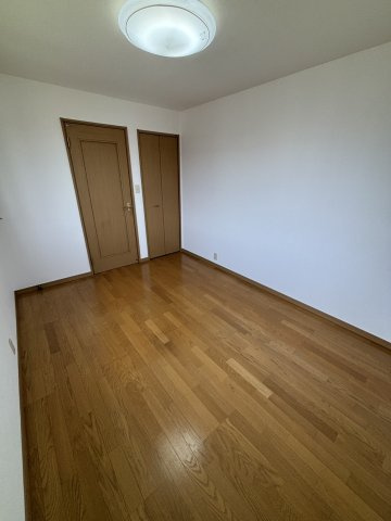 久喜市葛梅　中古戸建の洋室
