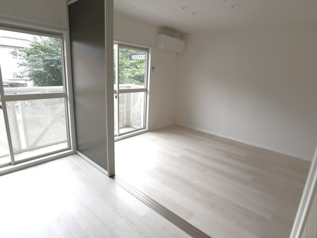 アルヴェールCの内装