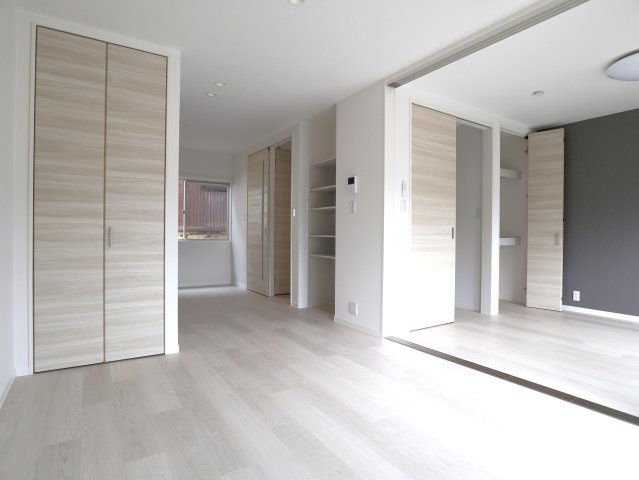 アルヴェールCの居間・リビング