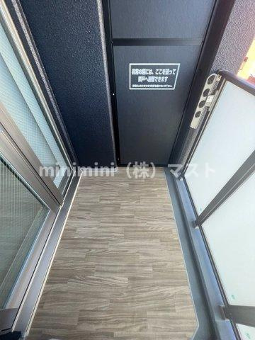 アドバンス大阪カーサのバルコニー