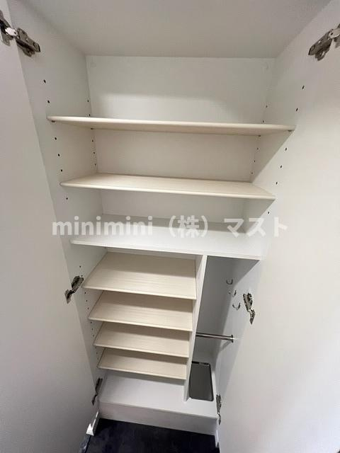 アドバンス大阪カーサの収納