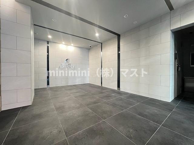 アドバンス大阪カーサのロビー